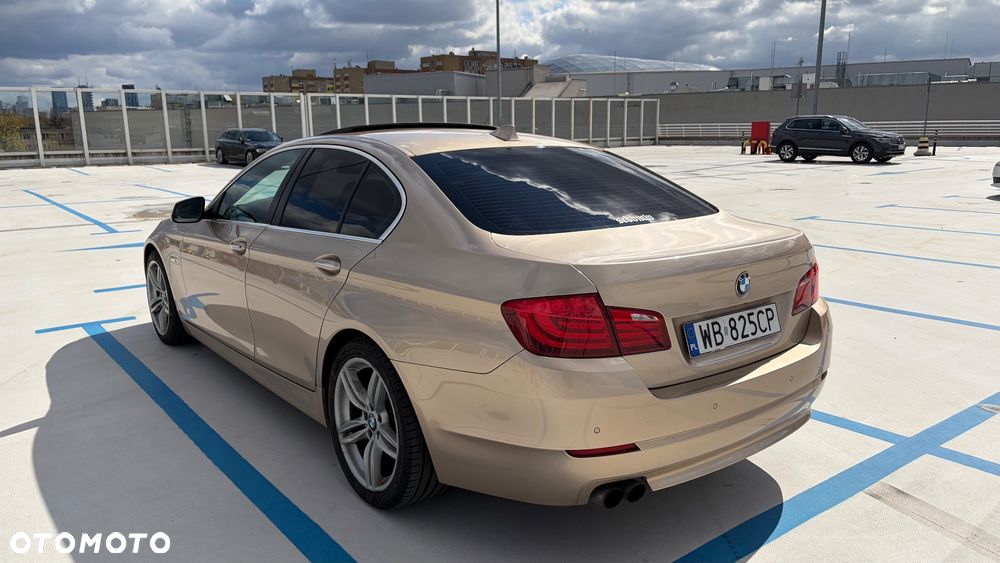 BMW Seria 5 525d - 5
