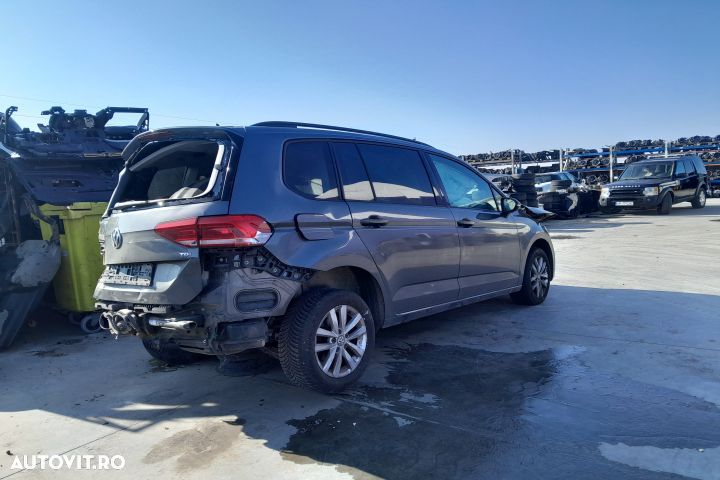 Fuzeta fata dreapta 5Q0407258A 5Q0407258A Volkswagen VW Touran 2 [201 - 6