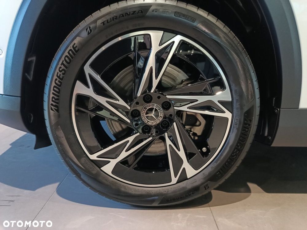 Mercedes-Benz GLB - 6