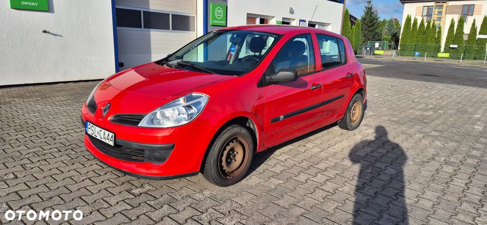 Renault Clio 1.2 16V All Inclusive - 1