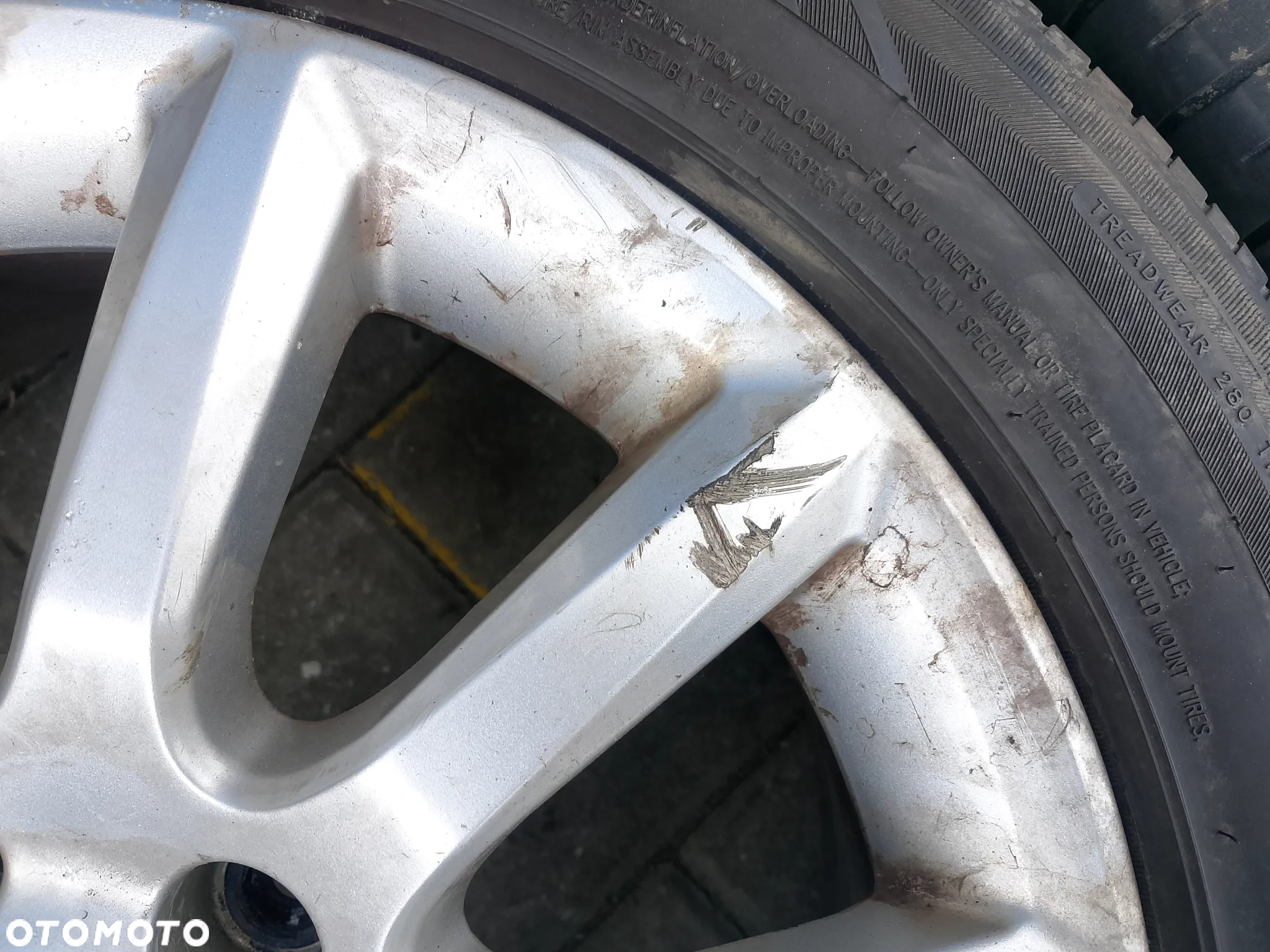 Używany komplet felg aluminiowych + opony Opel 5x105 205/55 R16 - 2