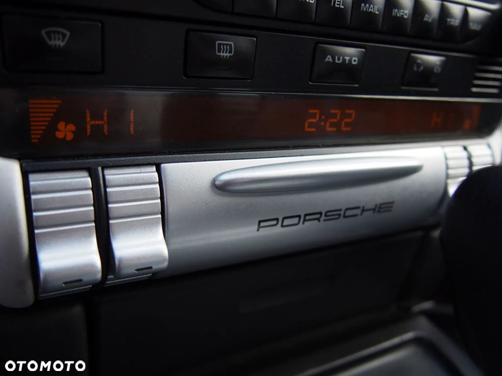 Porsche Cayenne Turbo - 26