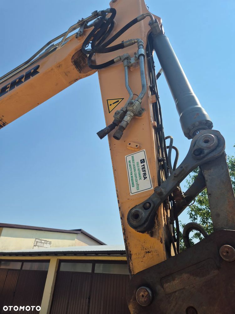 Liebherr R922 LC - 15