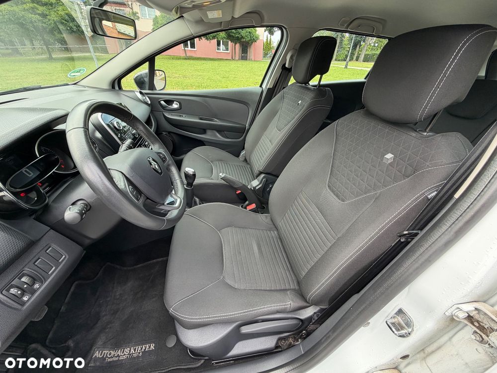 Renault Clio 1.2 16V 75 LIMITED - 19