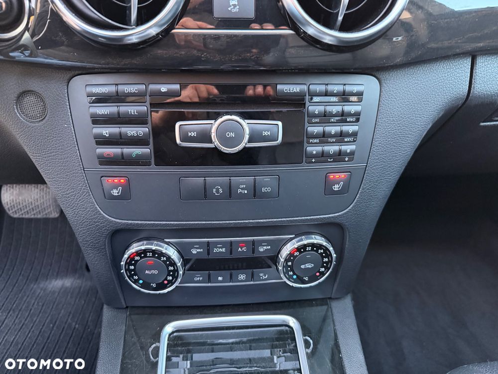 Mercedes-Benz GLK 220 CDI DPF 4Matic BlueEFFICIENCY 7G-TRONIC SPORT EDITION - 17