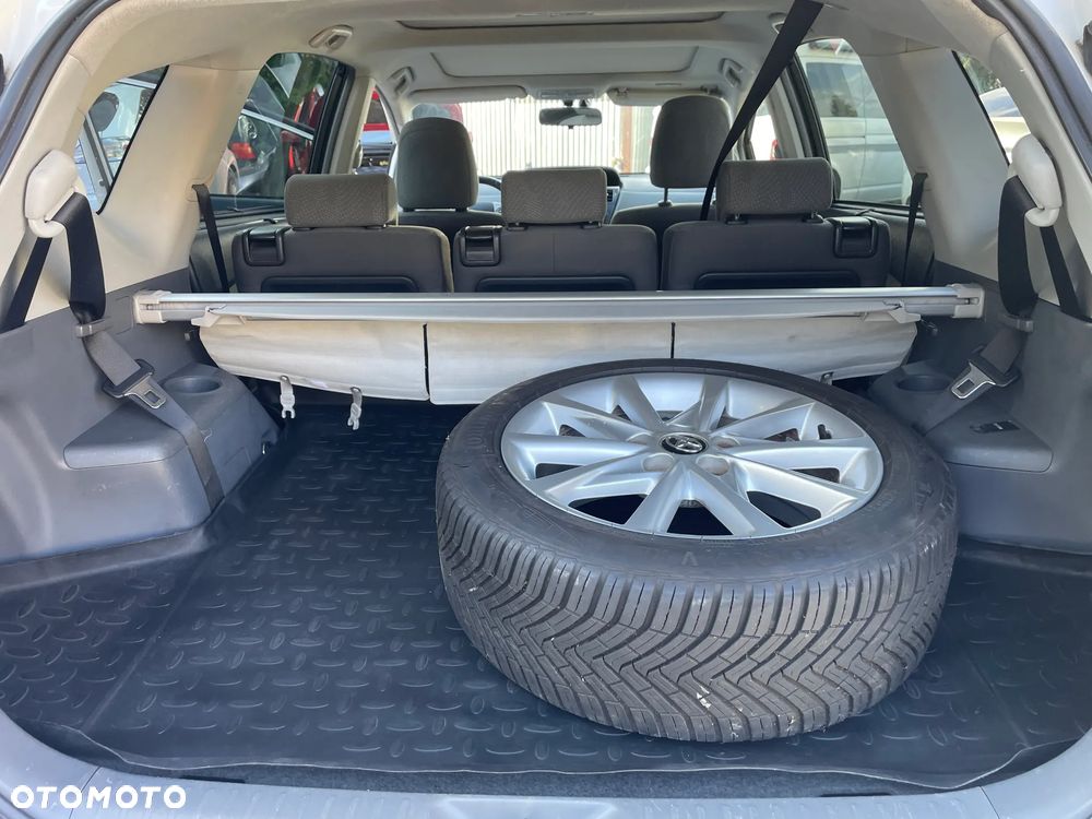 Toyota Prius+ 1.8 HSD Premium - 17