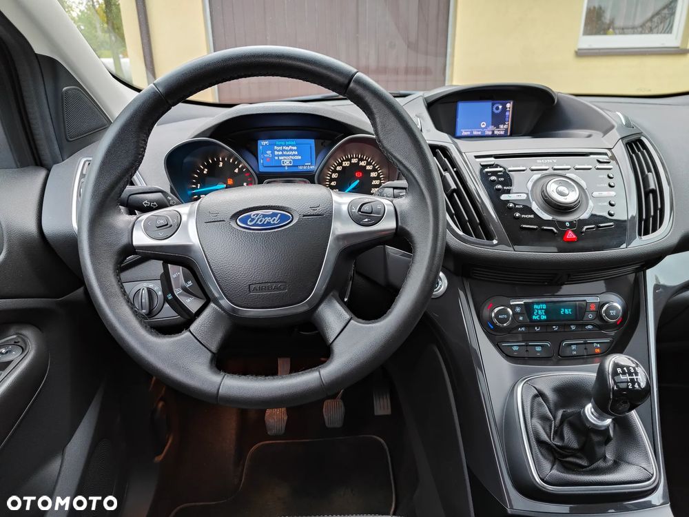 Ford Kuga - 9