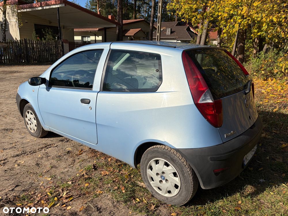 Fiat Punto 2005 photo 2