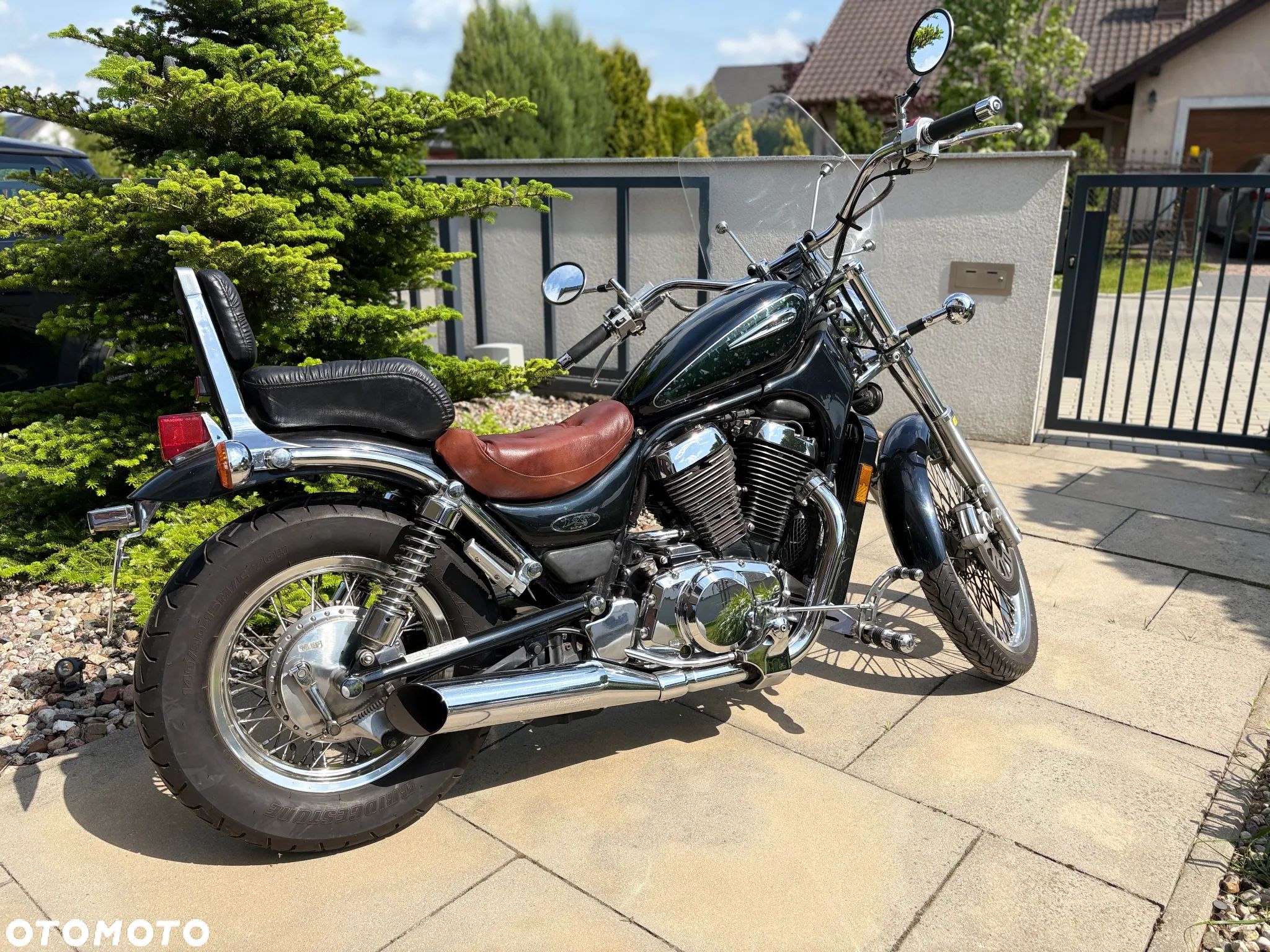 Suzuki Intruder - 1