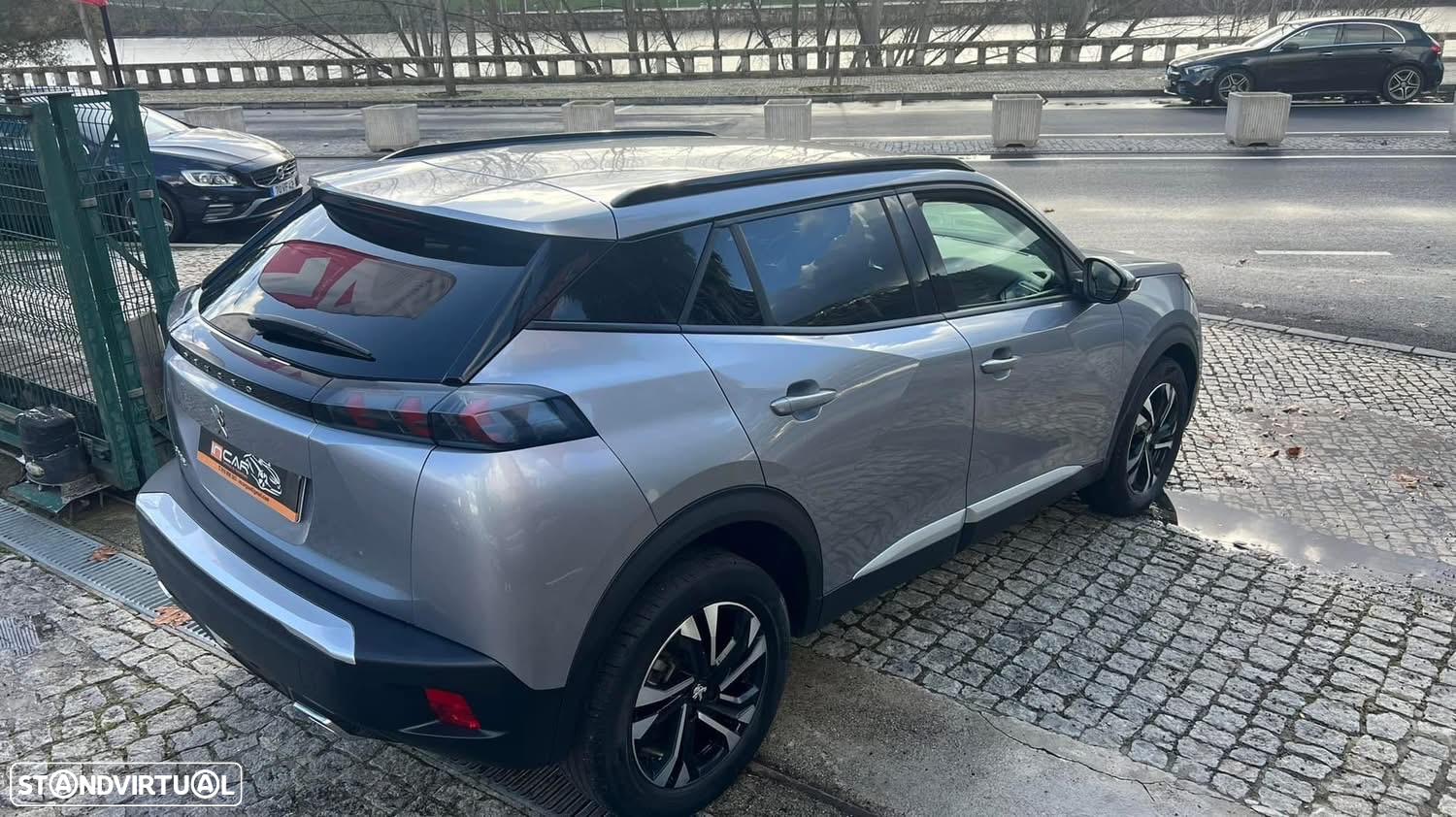 Peugeot 2008 1.2 PureTech Allure Pack - 2
