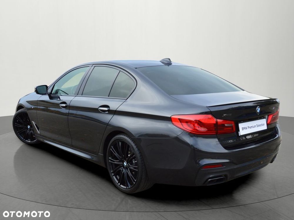 BMW Seria 5 M550i xDrive sport - 6