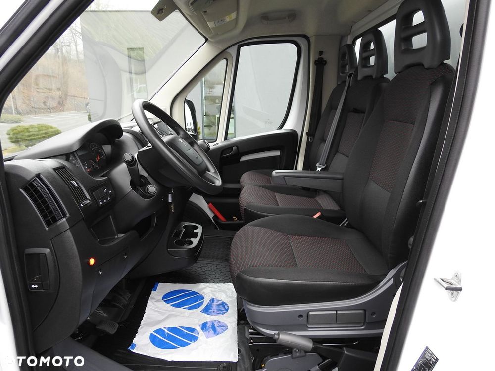Peugeot BOXER KONTENER WINDA 8 PALET TEMPOMAT KLIMATYZACJA  140KM - 25