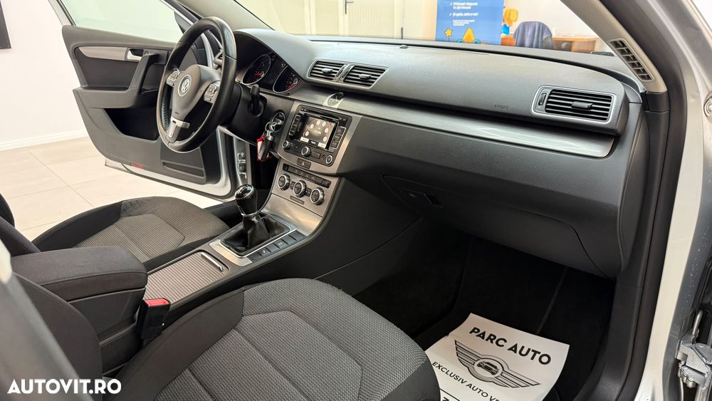 Volkswagen Passat 1.6 TDI BlueMotion - 16