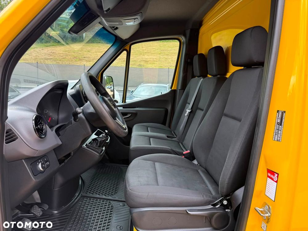 Mercedes-Benz Sprinter - 7