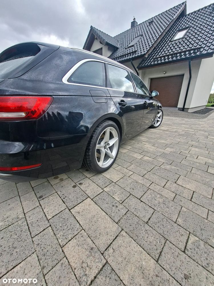Audi A4 Avant 2.0 TDI Quattro Design S tronic - 6