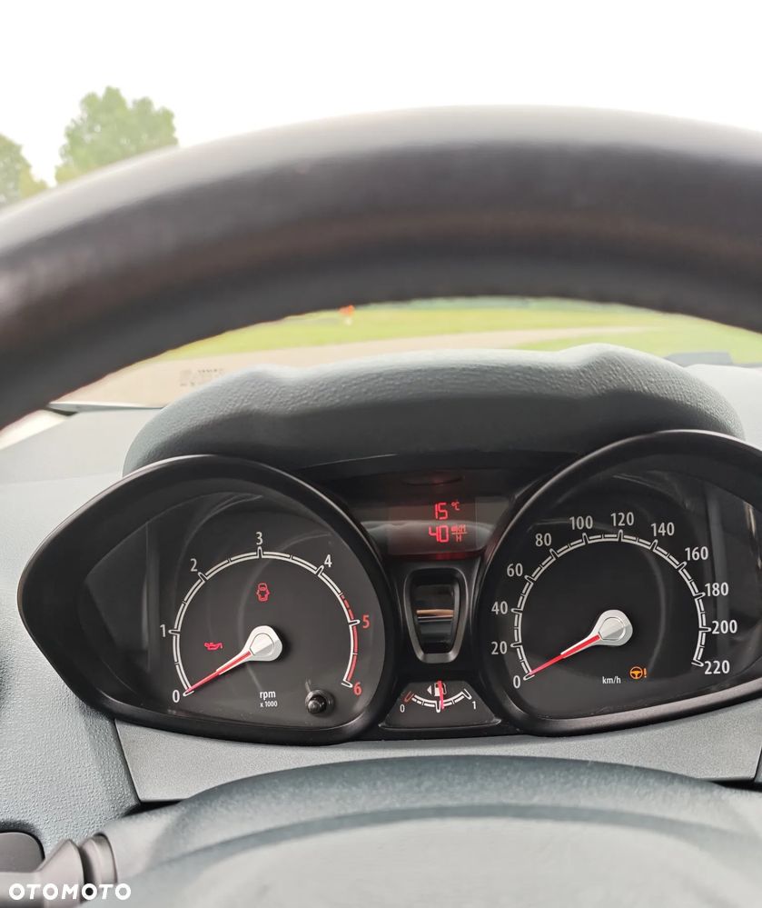 Ford Fiesta 1.4 TDCI - 33