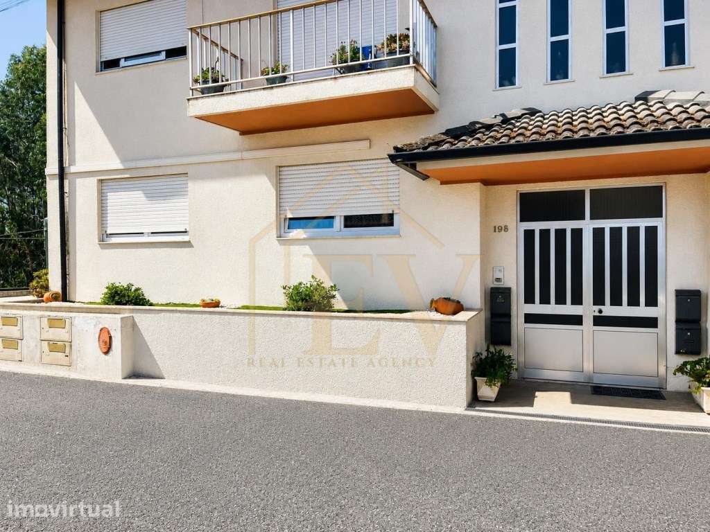 Apartamento T2 em Sande São Lourenço - Guimarães - Grande imagem: 2/27