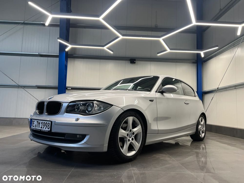 BMW Seria 1 118d DPF - 1