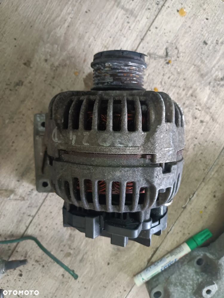 Alternator Volvo V70 XC90 c30 2.4 D 30667894 0124525060 - 3