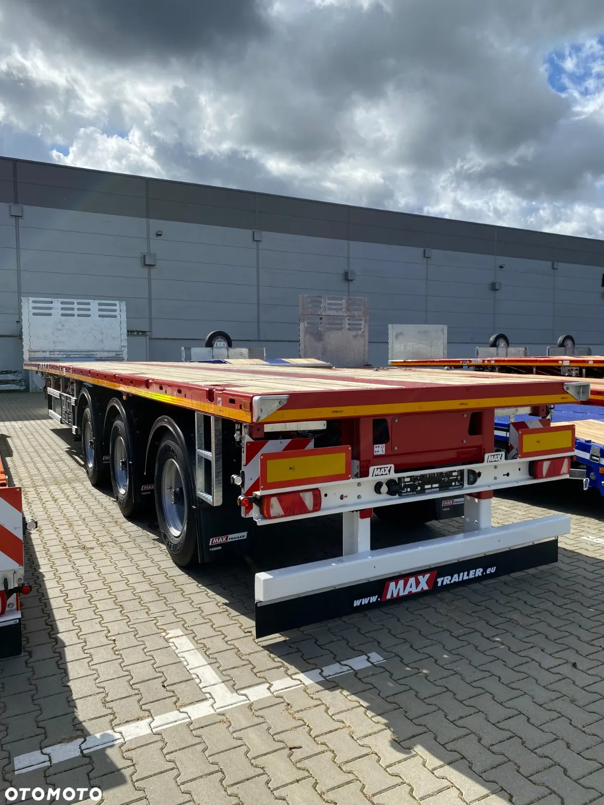 MAX Trailer MAX Trailer 3 osiowa platforma 2 x tele, hydrauliczny skręt osi - 5