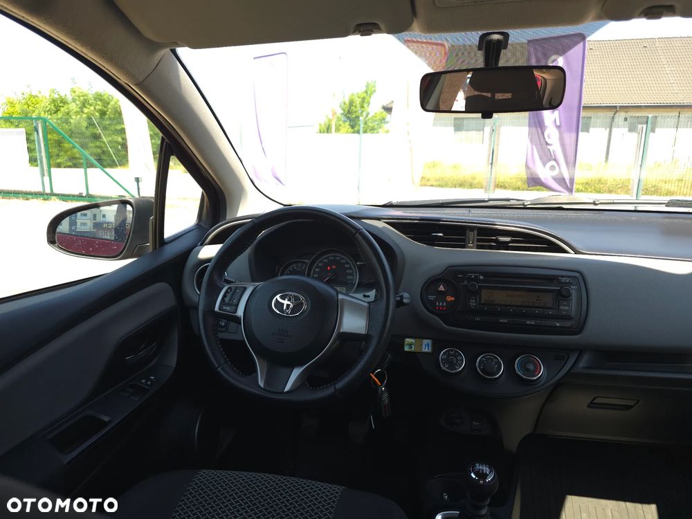 Toyota Yaris 1.33 Premium - 34