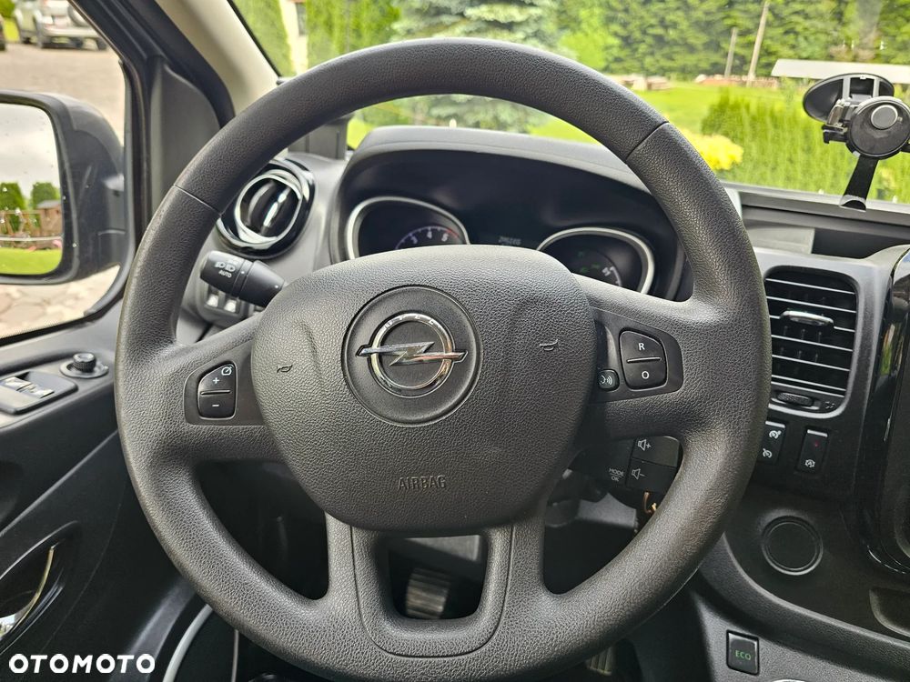 Opel Vivaro L2H1 2,9t Elegance Business - 21