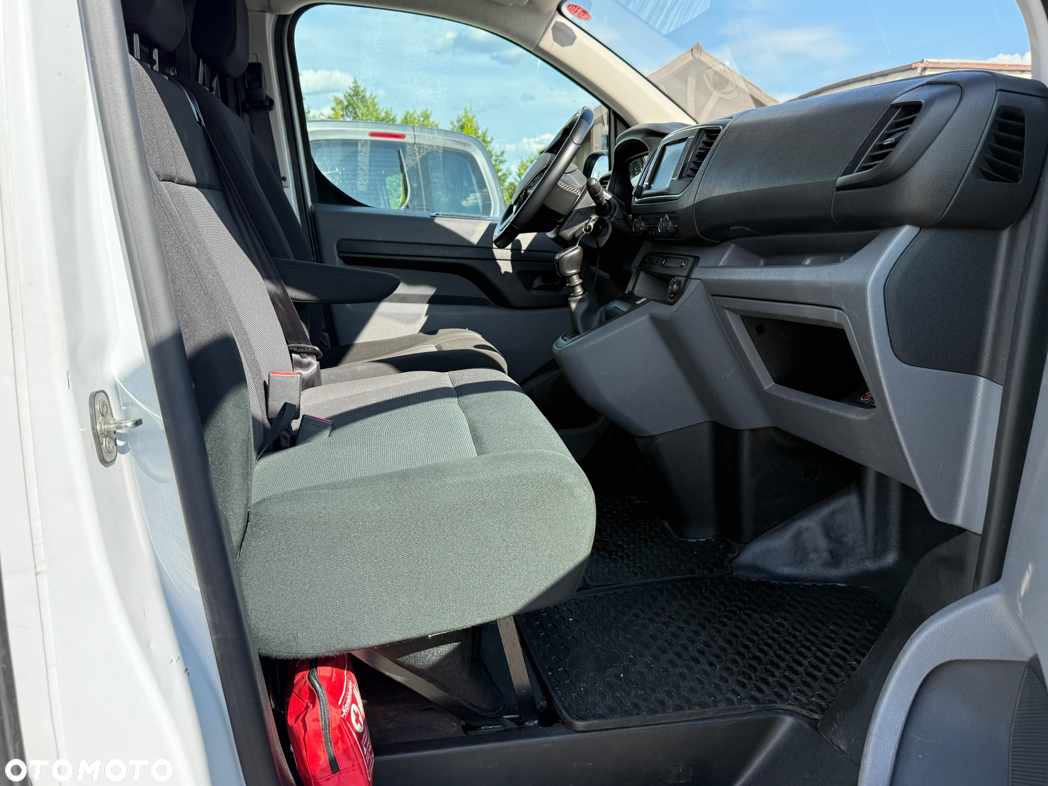 Fiat SCUDO L2 ŚREDNI/ 122KM/Manual/Klima/Navi/Kamera/Skórzana kierownica/bogata wersja/Niemcy - 16