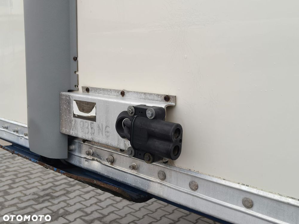 Fruehauf KONTENER FURGON / OSIE BPW . ROLETA / PODŁOGA SZYNA-DESKA / WINDA ZAŁADUNKOWA - 13