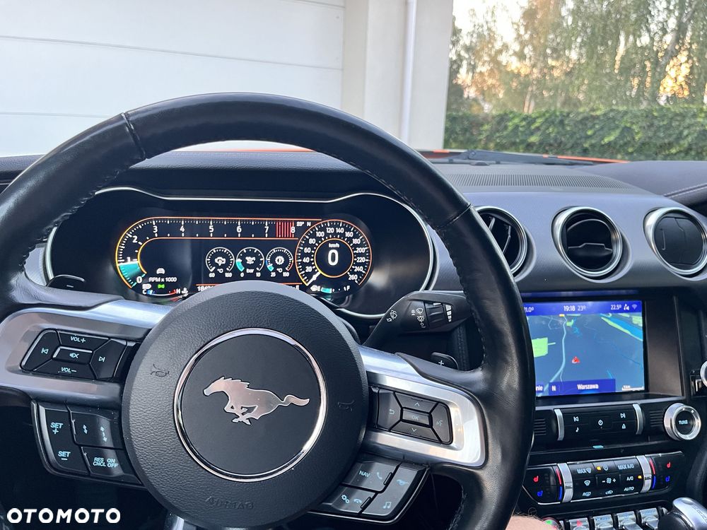Ford Mustang - 12