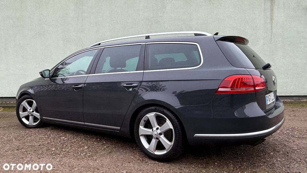 Volkswagen Passat 2.0 TDI BlueMotion Technology Exclusive - 12