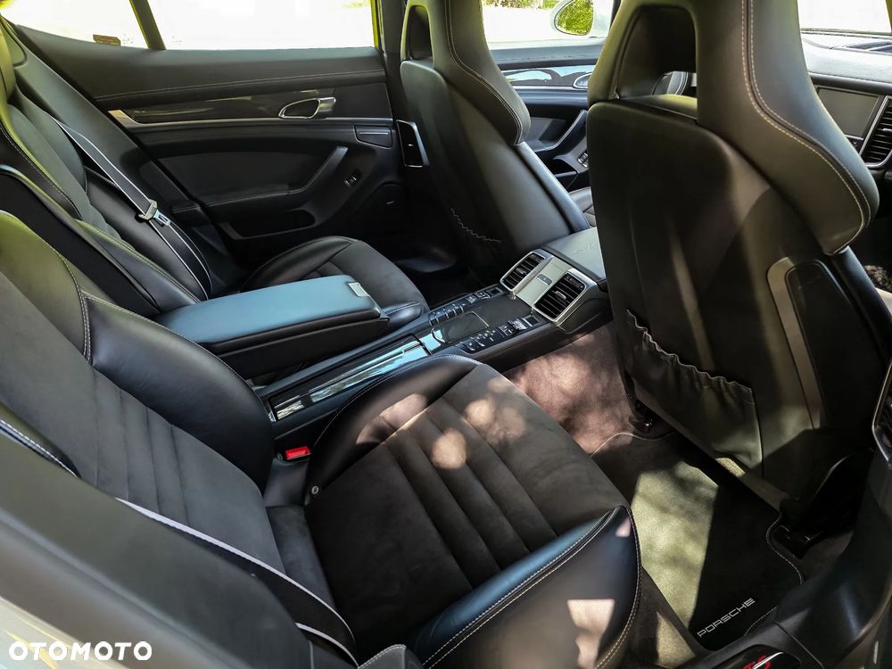 Porsche Panamera - 10