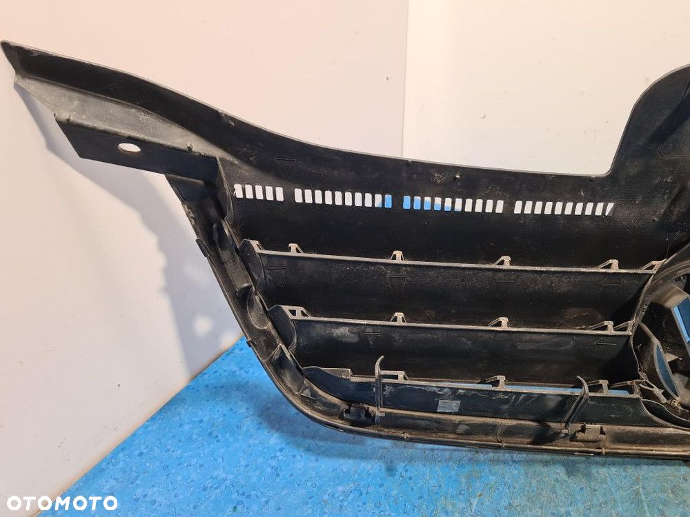 VOLKSWAGEN TOURAN I ATRAPA / GRILL - 10