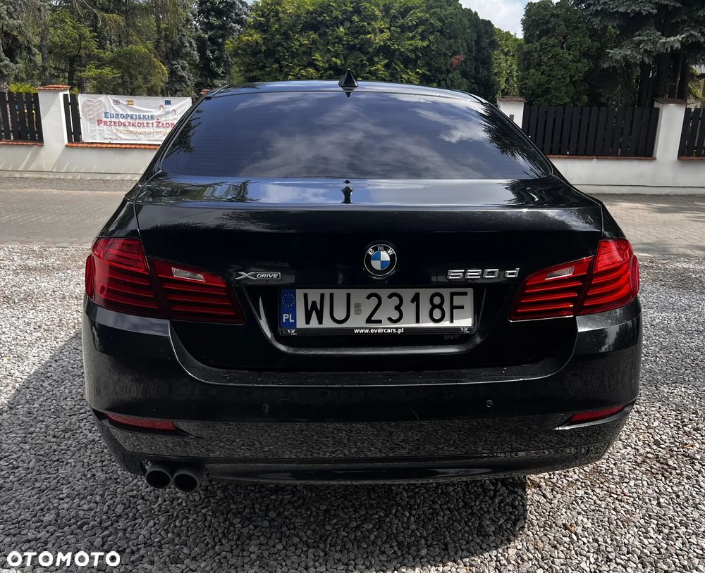 BMW Seria 5 520d xDrive - 3