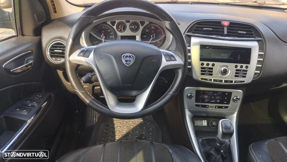 Lancia Delta 1.6 M-Jet Platinum - 10