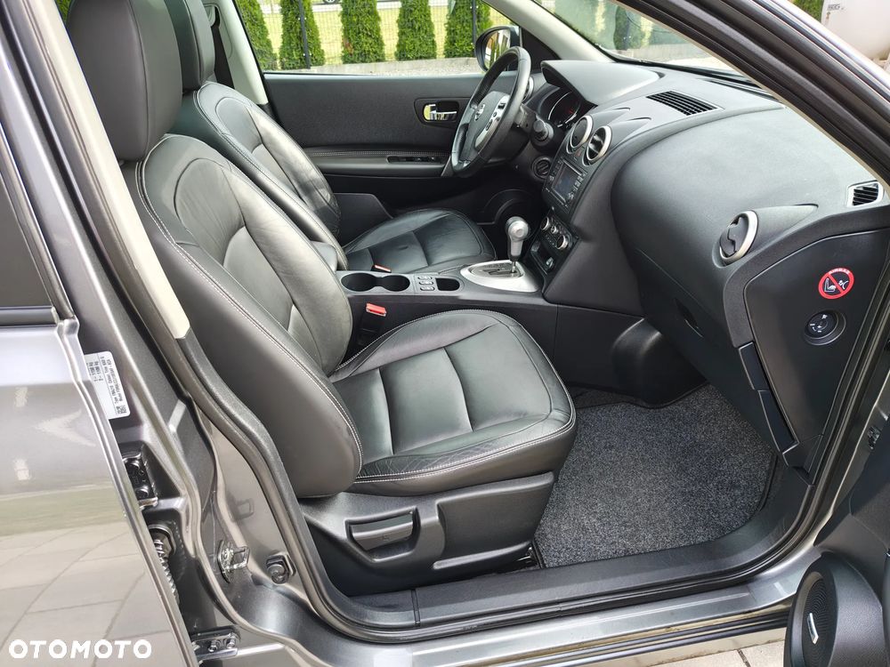 Nissan Qashqai 2.0 4 x 4 CVT 360 - 21