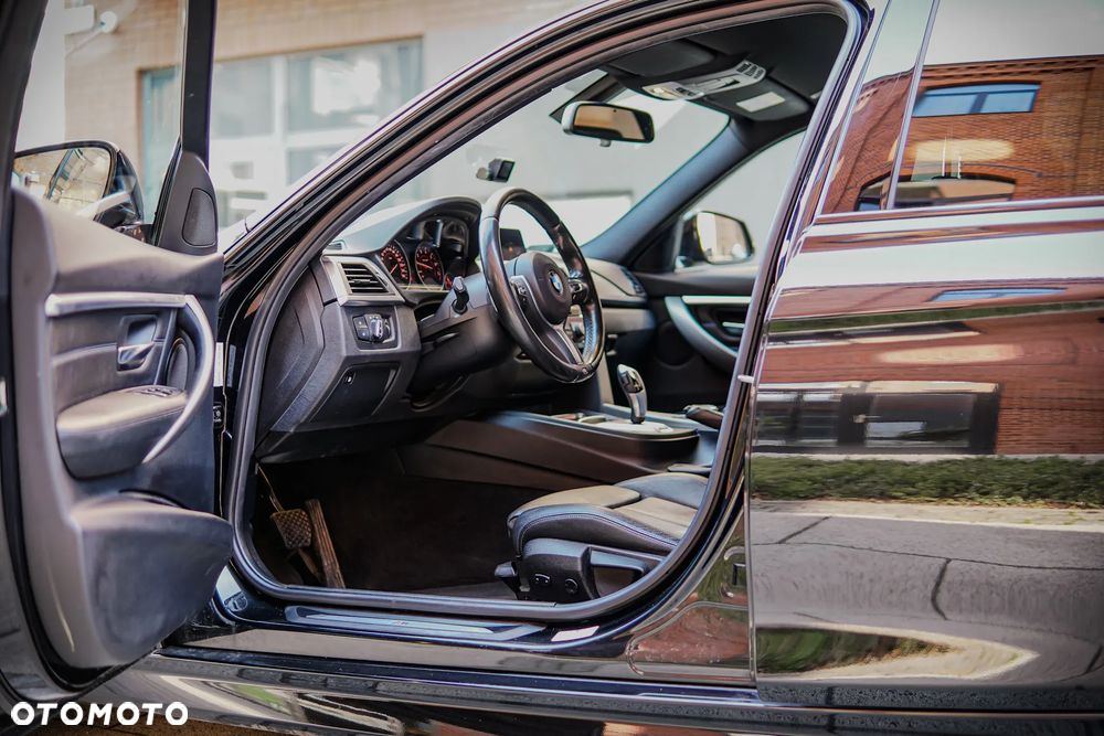 BMW Seria 3 330e iPerformance Advantage - 17