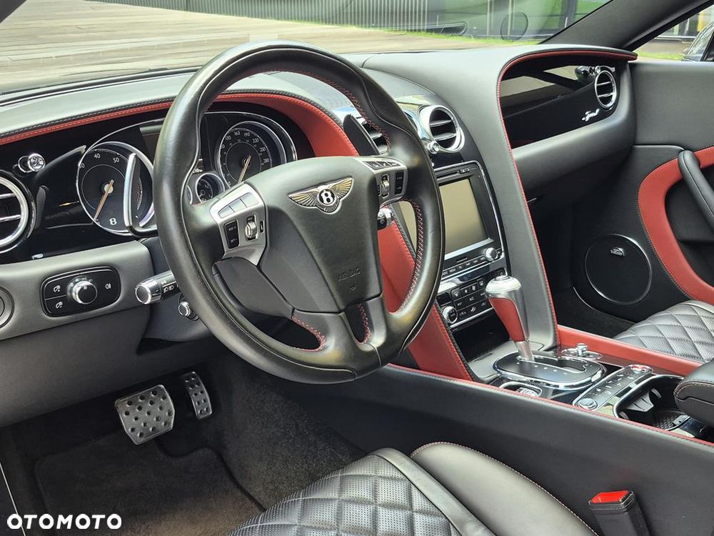 Bentley Continental GT - 15