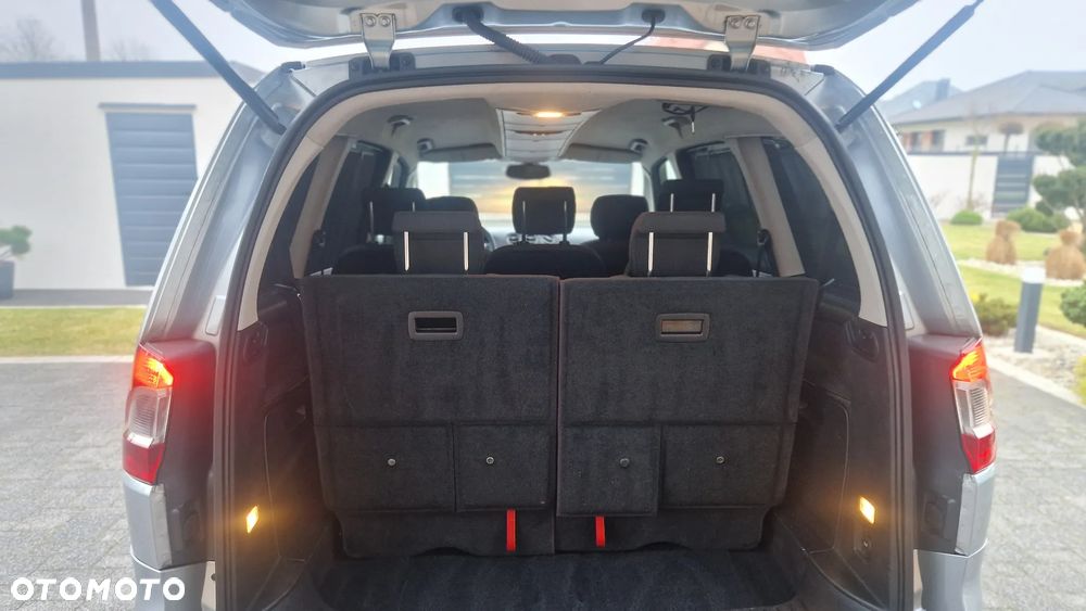 Ford Galaxy 2.0 TDCi Ghia - 27