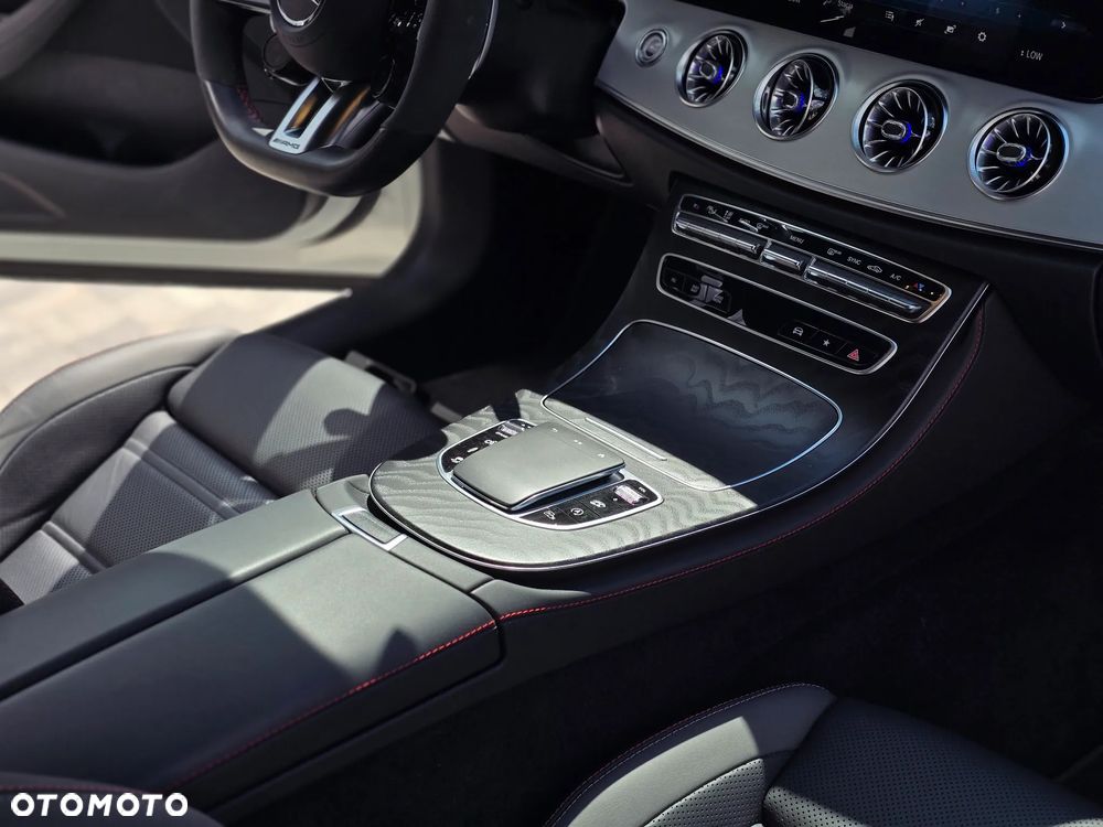 Mercedes-Benz Klasa E AMG 53 4-Matic+ - 31