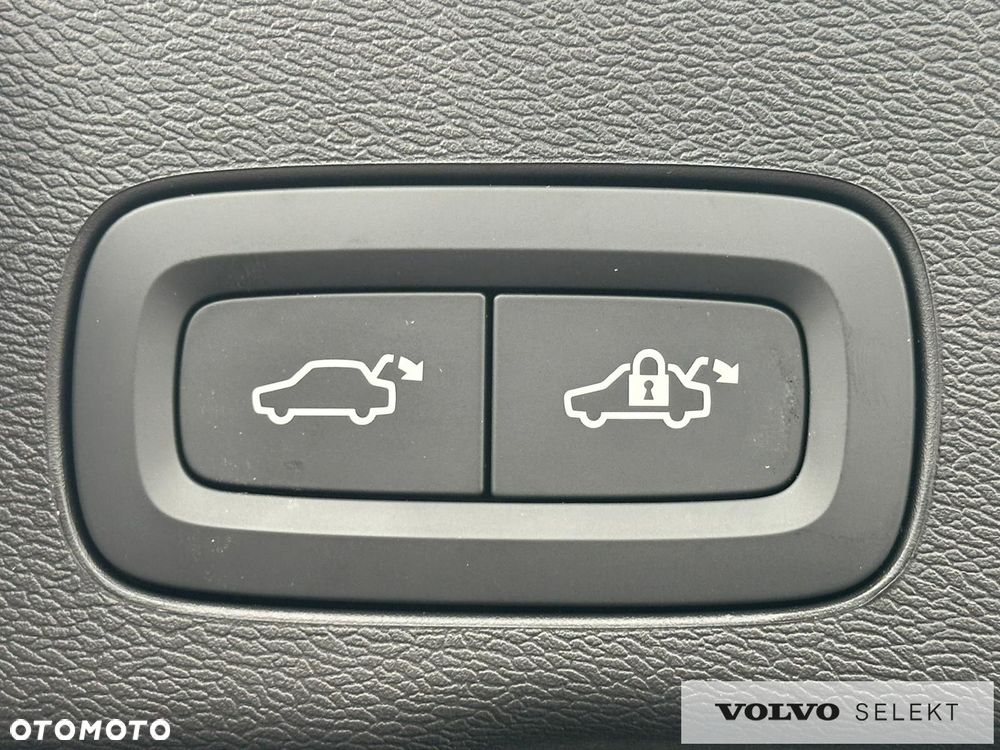 Volvo XC 60 - 21