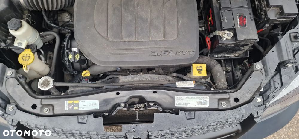 Dodge Grand Caravan - 11