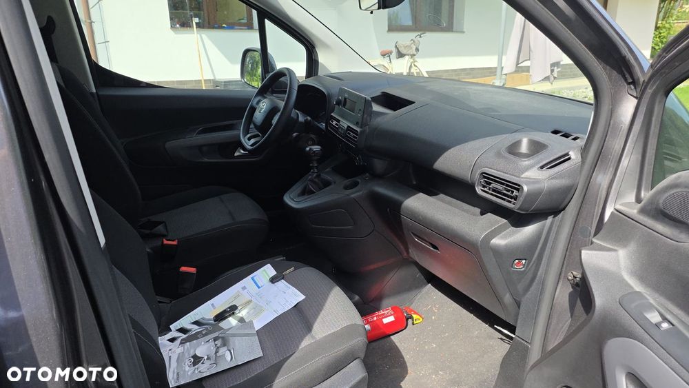 Toyota Proace City Verso 1.2 D-4T Business - 23
