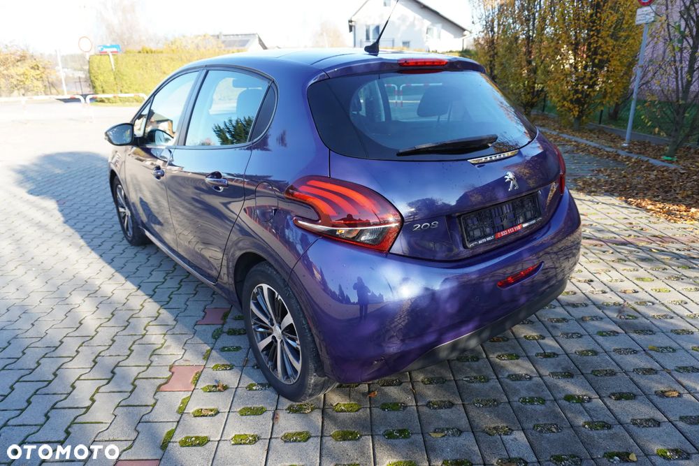 Peugeot 208 1.2 PureTech Allure - 5