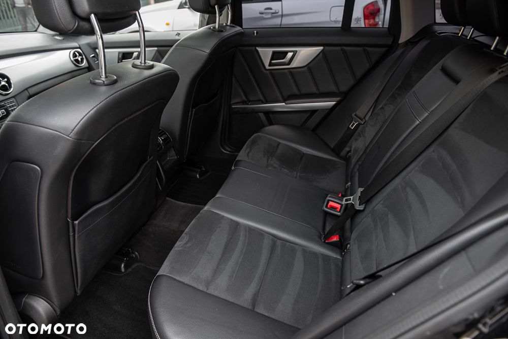 Mercedes-Benz GLK 250 CDI DPF 4Matic BlueEFFICIENCY 7G-TRONIC SPORT EDITION - 29