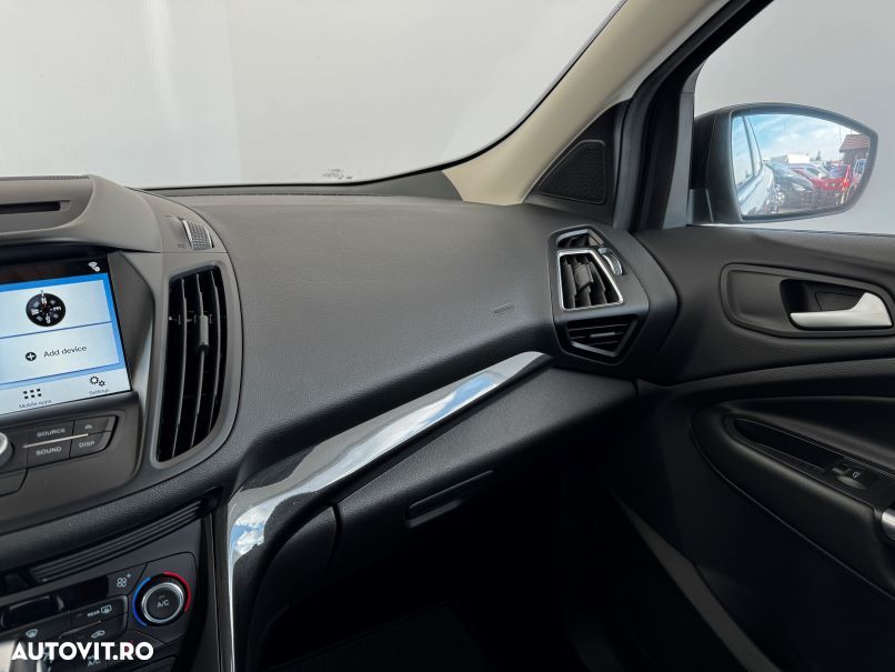 Ford Kuga 2.0 TDCi 4WD Powershift Titanium - 23