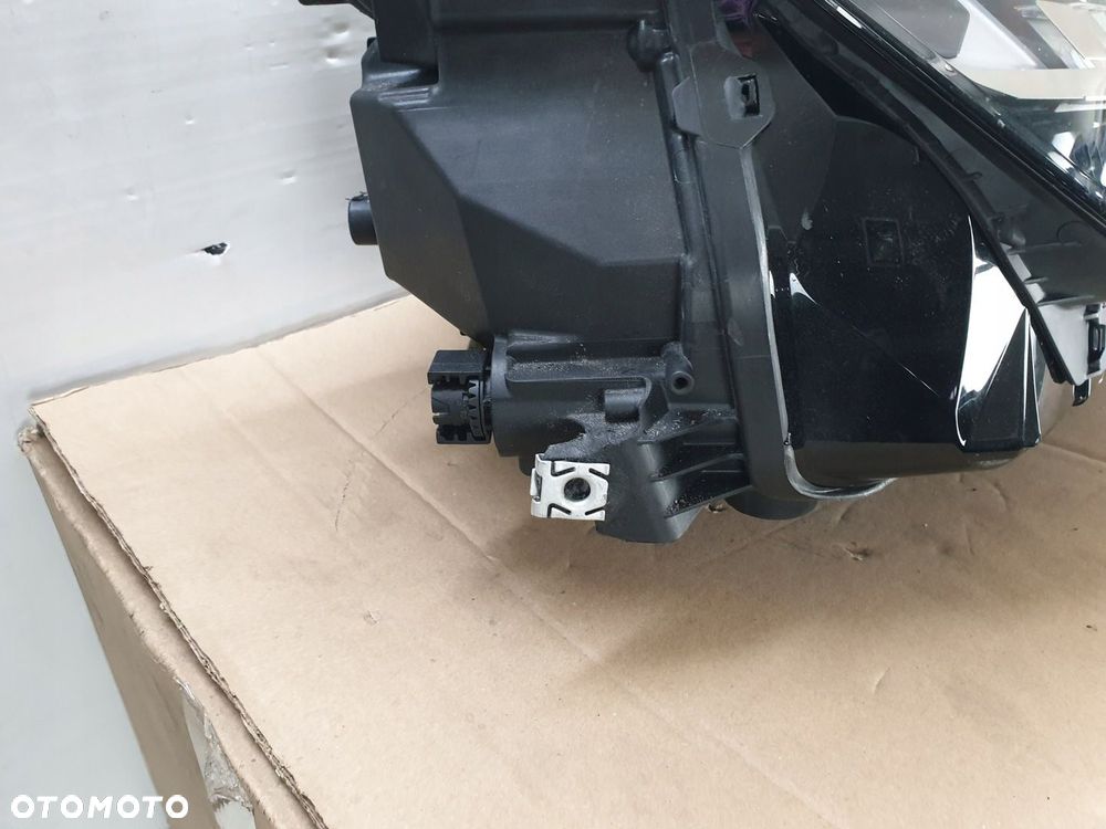 REFLEKTOR FULL LED MATRIX AUDI Q4 89A 2020-2024 ORYGINAŁ OE - 2