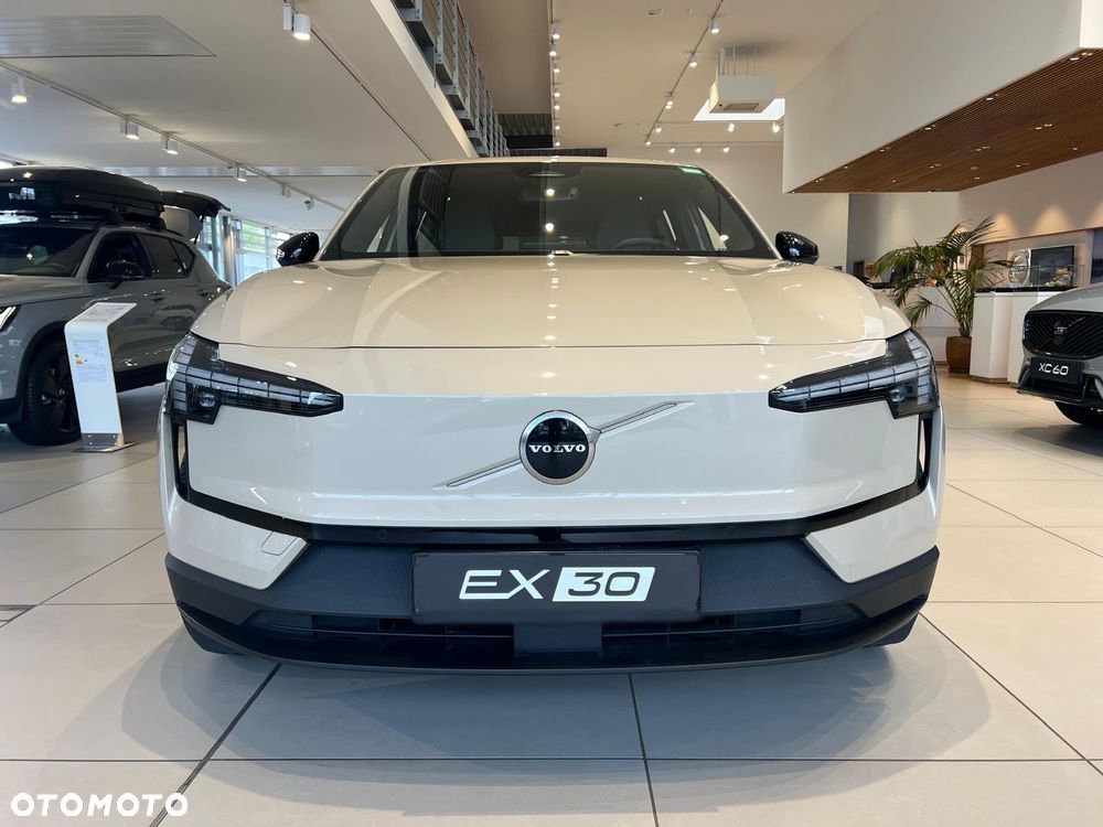 Volvo EX30 69kWh Twin Motor Plus - 14