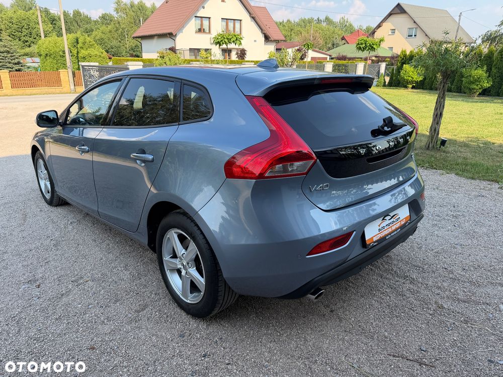 Volvo V40 D3 Momentum - 3