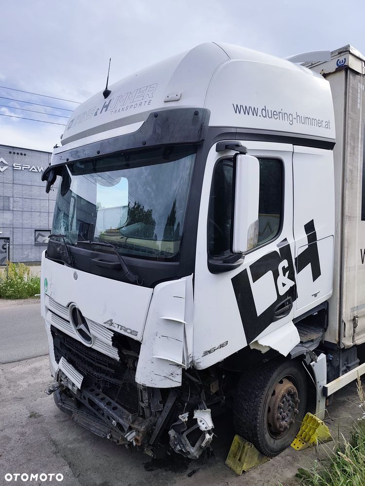 Mercedes-Benz Actros - 1