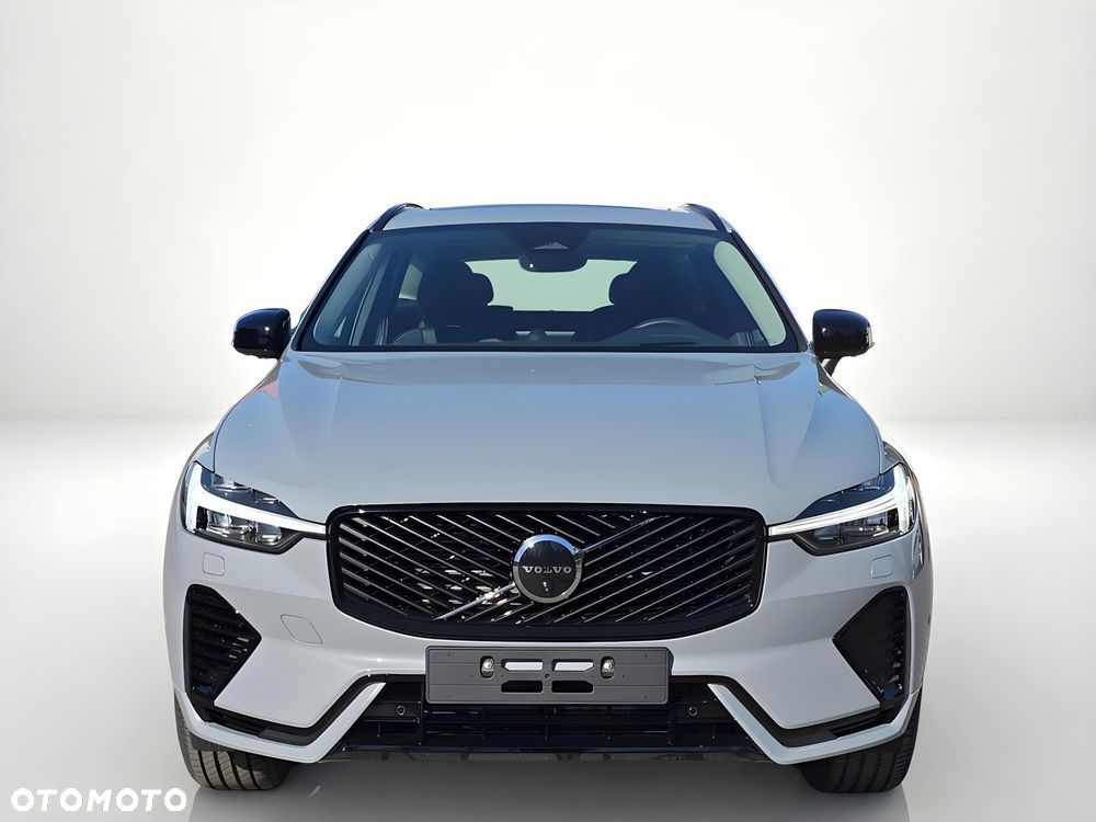 Volvo XC 60 T6 Plug-In Hybrid AWD Ultra Dark - 2